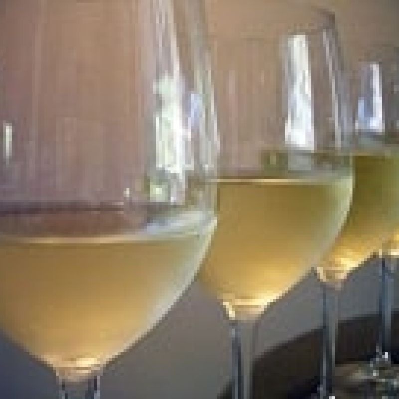 Bicchieri di vino bianco