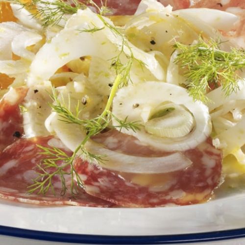 A starter from Calabria: salami, fennel and orange salad