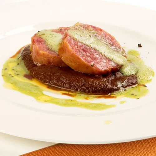 Cotechino con Crema di Carote Nere