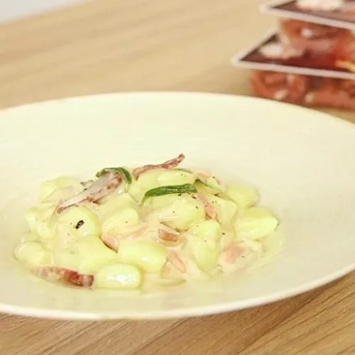 Gnocchi di patate e stracchino