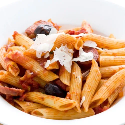 penne sugo salame