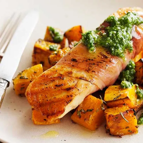 Lachs mit Speck und Petersilien-Pesto