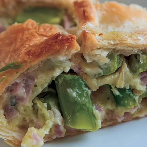 Strudel salato con asparagi e prosciutto cotto ricetta