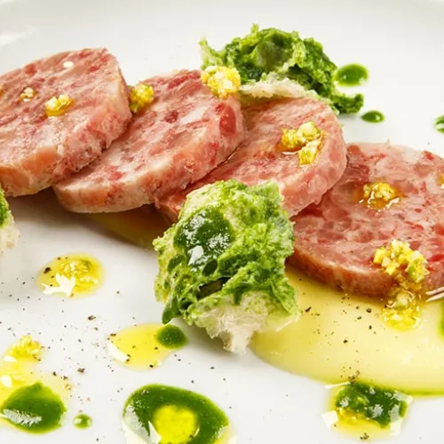 Crema di patate in gremolada di agrumi e cotechino: la ricetta