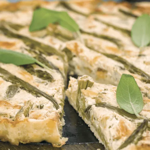 Torta salata con asparagi e speck, la ricetta