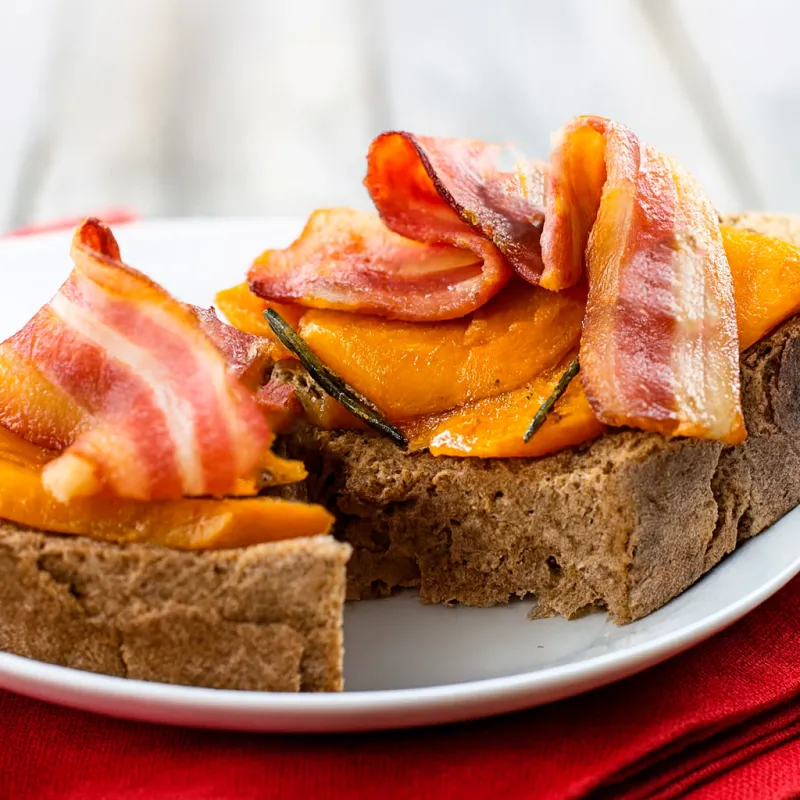 Crostini di pane farciti