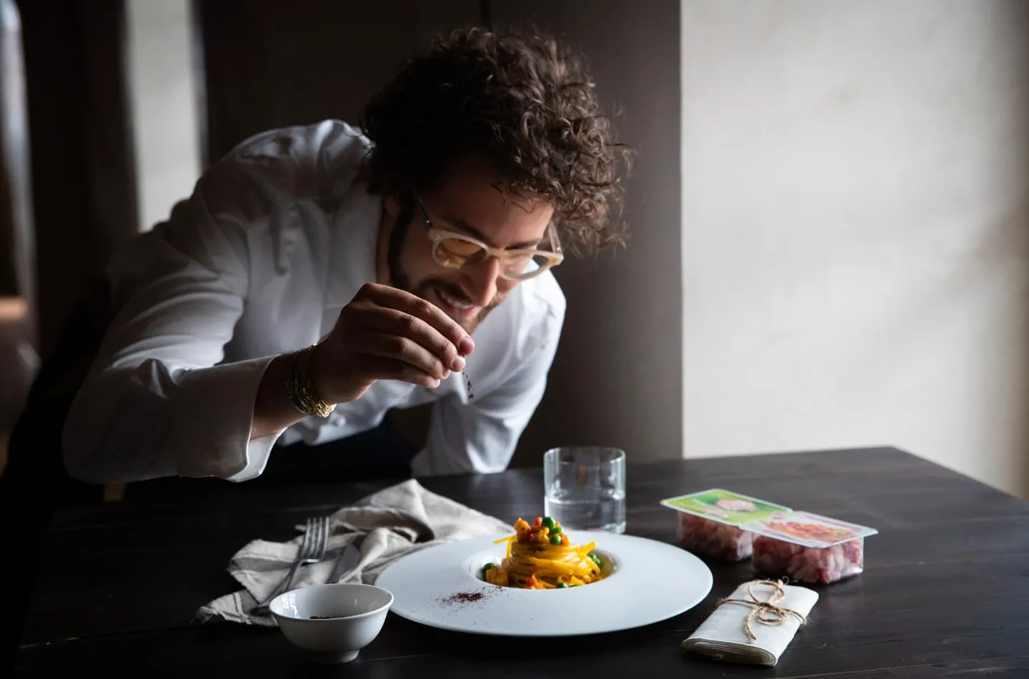 Linguina carbonara di gambero e pancetta dolce e piselli 