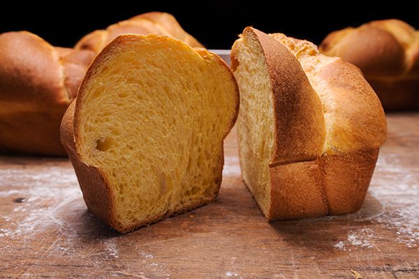 Pan brioche con prosciutto cotto, peperoni sott’olio e formaggio fresco