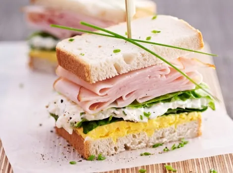 Scopri 50 panini caldi